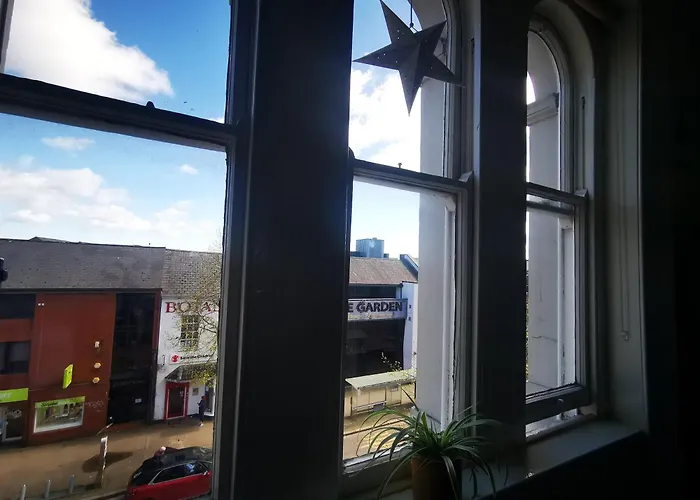 Botanic Avenue Hostel Less Than A Mile From The City Centre